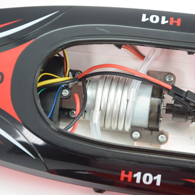 H101 2.4G High Speed Remote Control Racing Boat 180° Flip-5