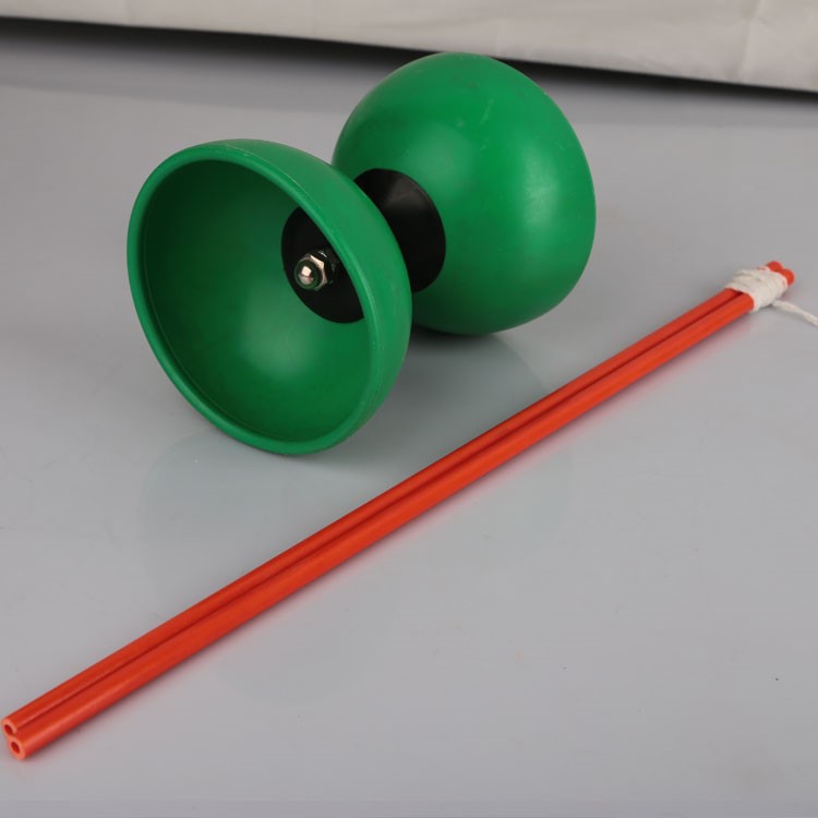 Chinese Yoyo Kongzhu Diabolo with Handsticks Fun Toy - Green-1