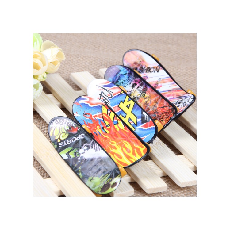 10Pcs/lot Mini Finger Skateboard Alloy Stents Finger Skate Boarding-1