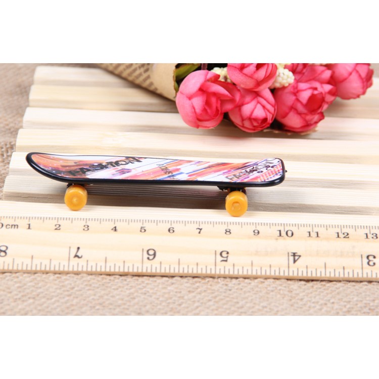 10Pcs/lot Mini Finger Skateboard Alloy Stents Finger Skate Boarding-2