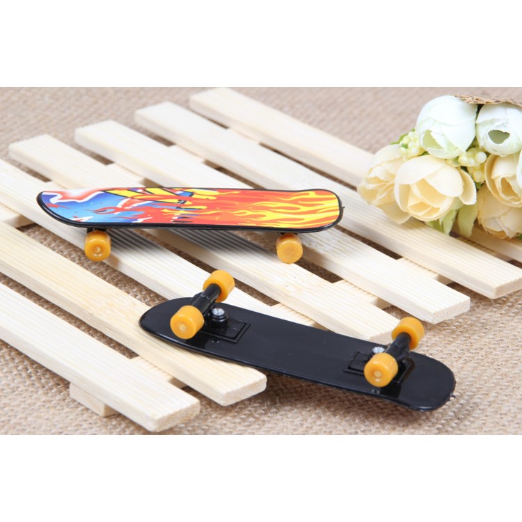 10Pcs/lot Mini Finger Skateboard Alloy Stents Finger Skate Boarding-8