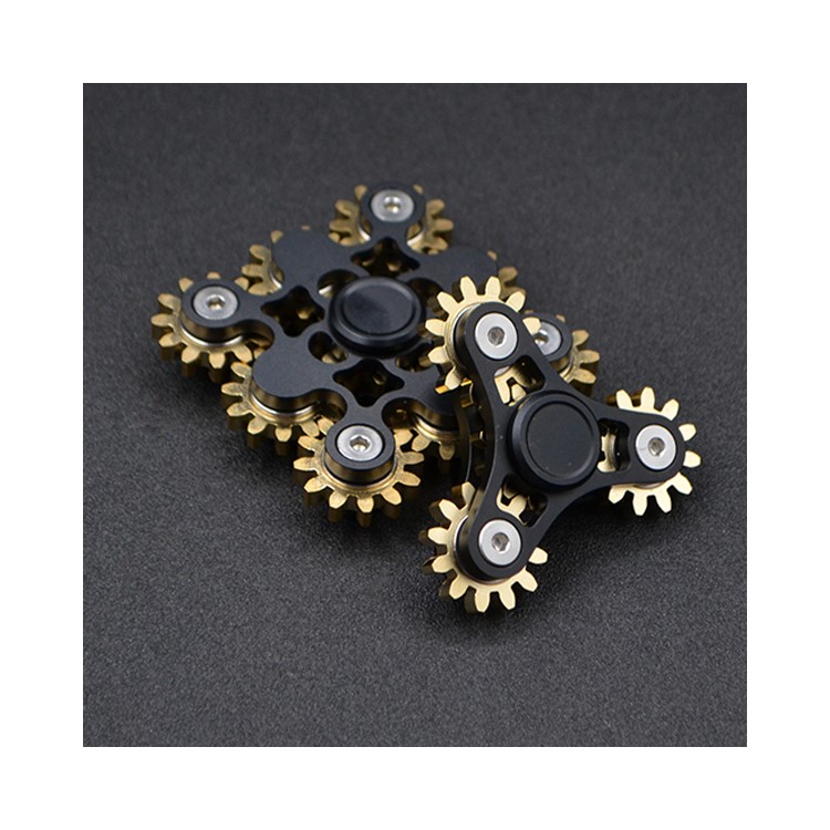 Gear Pattern Metal Tri-Spinner Fidget Hand Spinner EDC Focus Toy - Black-4