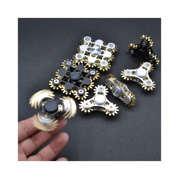 Gear Pattern Metal Tri-Spinner Fidget Hand Spinner EDC Focus Toy - Black-5