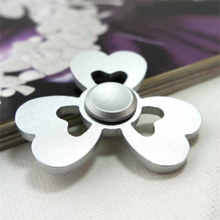 Heart Pattern Aluminum Alloy Tri-Spinner Fidget Hand Spinner EDC Toy for ADHD Anxiety and Boredom - Silver Color-11