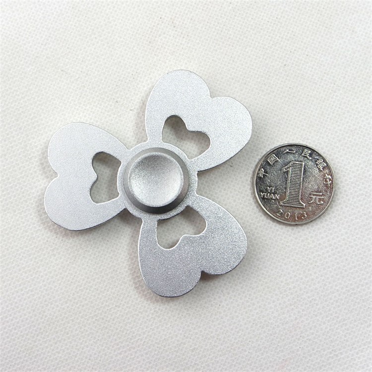 Heart Pattern Aluminum Alloy Tri-Spinner Fidget Hand Spinner EDC Toy for ADHD Anxiety and Boredom - Silver Color-12