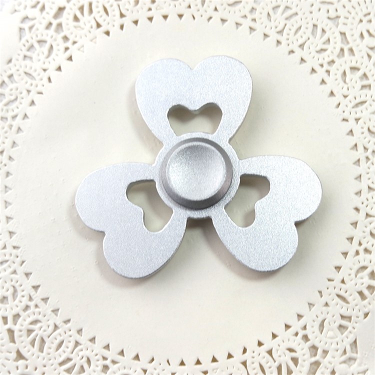 Heart Pattern Aluminum Alloy Tri-Spinner Fidget Hand Spinner EDC Toy for ADHD Anxiety and Boredom - Silver Color-8