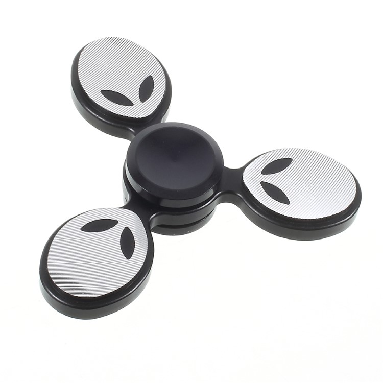 Ghost Pattern Tri-spinner Fidget Spinner Fingertip Focus Gyro for Kids and Adults - Black-2