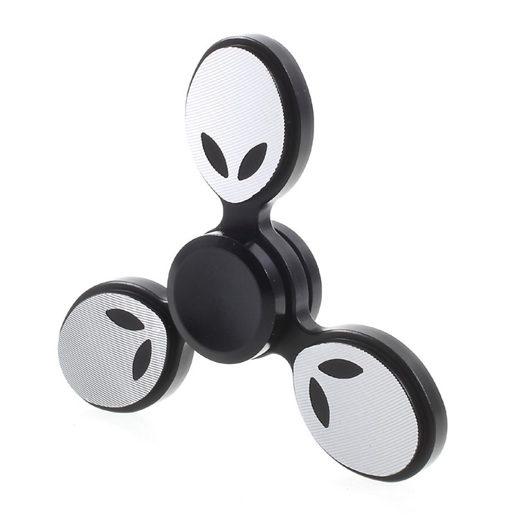 Ghost Pattern Tri-spinner Fidget Spinner Fingertip Focus Gyro for Kids and Adults - Black-4