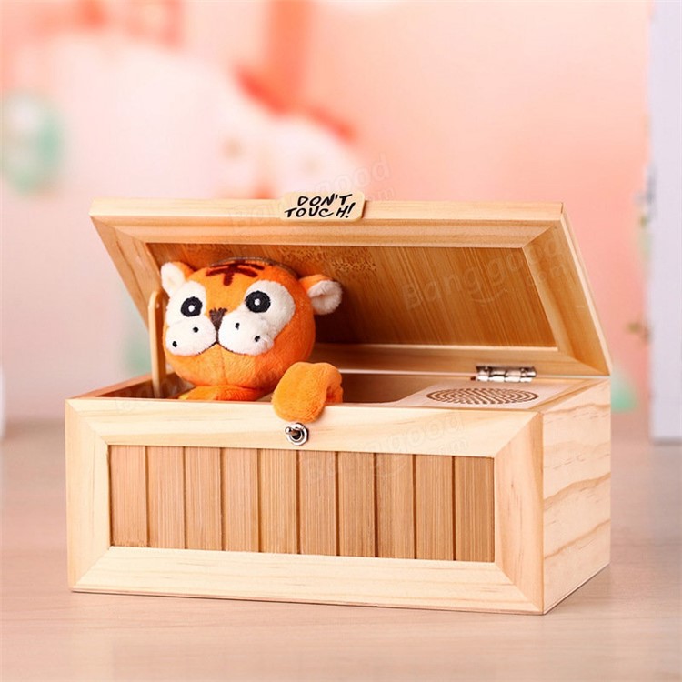 Creative No toque la caja inútil Caja de madera única Cute Tiger Sorpresas más divertido juguete-1