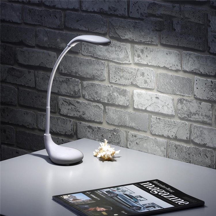 Q8 Creative Golf Cue Shape 360 Degree Rotary Dimmable USB Table Lamp Eye Car LED Desktop Light - White-2