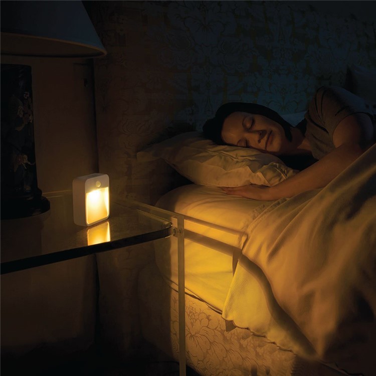 L810 Battery Powered LED Night Light PIR Motion Sensor Toilet Bedroom Closet Light-1