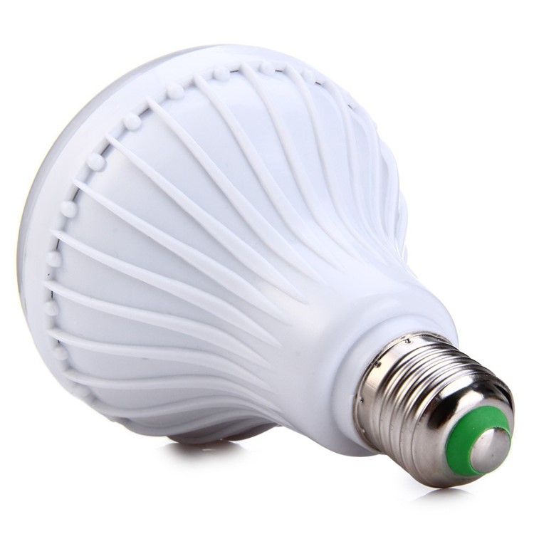 YK0060 RGB Color Bulb E27 Bluetooth Wireless Smart Music Player Audio Speaker Lamp with Remote Control-2