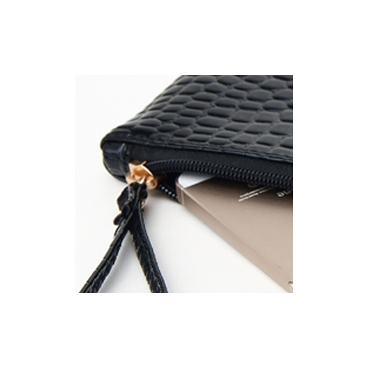 The New Korean Style Leather Crocodile Texture Handbag of 2017 Purse - Black-3
