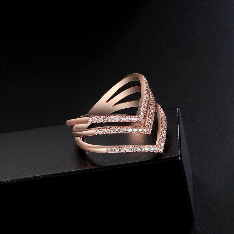Rose Gold Plated Geometric Pattern Fashion Women Zirconia Wedding Ring - Diameter: 18mm-6