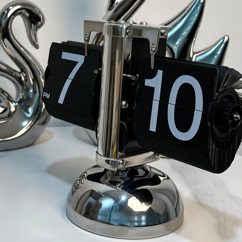Balance Shaped Auto Flip Clock Desktop Decorative Clock-3