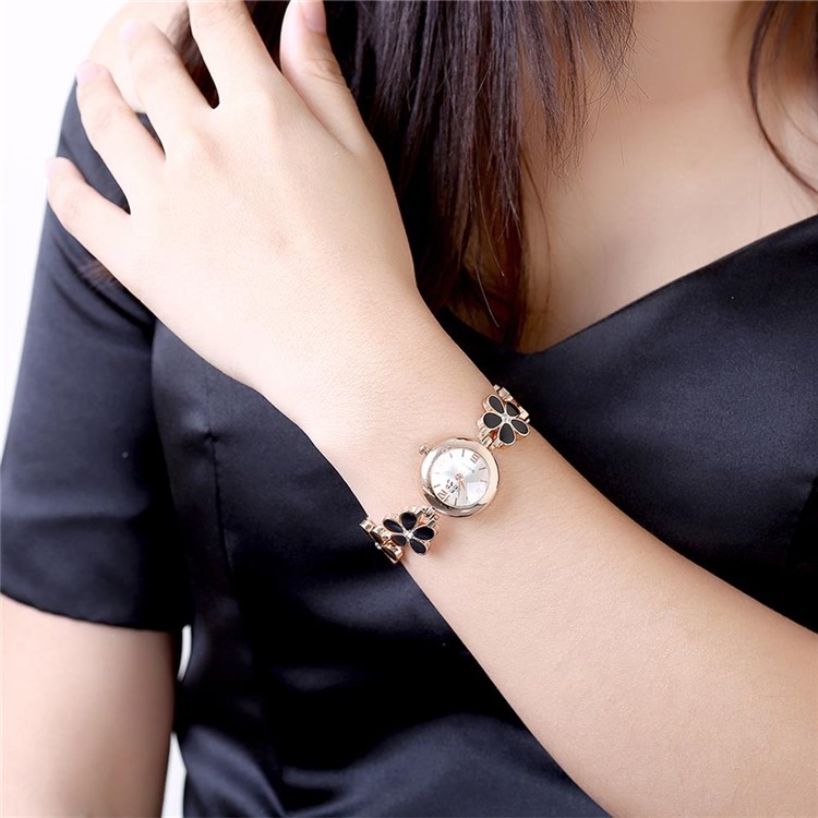 WH0015A European Style Flower Diamond Quartz Wrist Watch for Women - Black-4