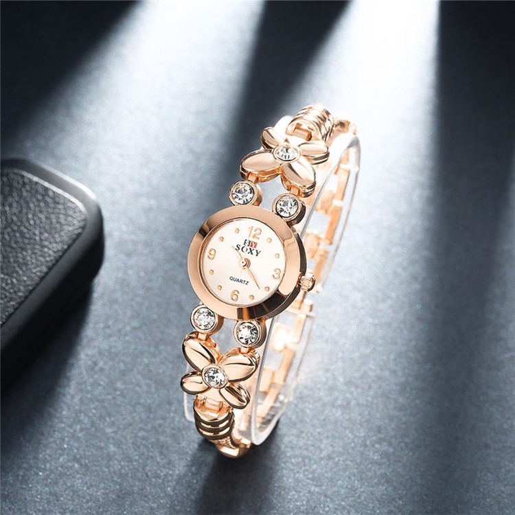Fashion Collocation Flower Alloy Quartz Wrist Watch for Women-5