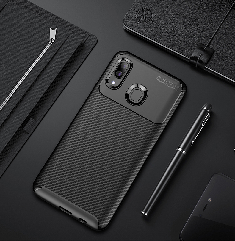 Case TPU de Fibra de Carbono Resistente a Gotas Para Samsung Galaxy A30/A20 - Negro