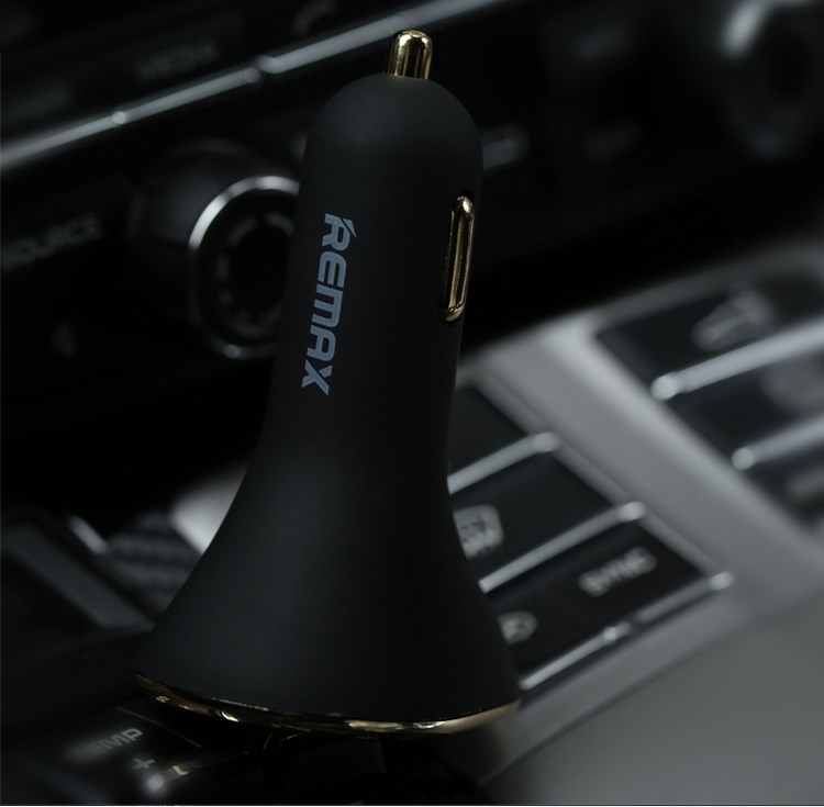 REMAX 6.3A 3-port USB IQ Car Charger Adapter for Smartphones and Tablet PCs - Black-2