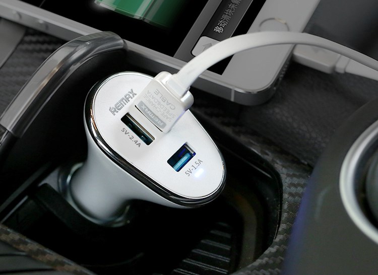 REMAX 6.3A 3-port USB IQ Car Charger Adapter for Smartphones and Tablet PCs - White-1