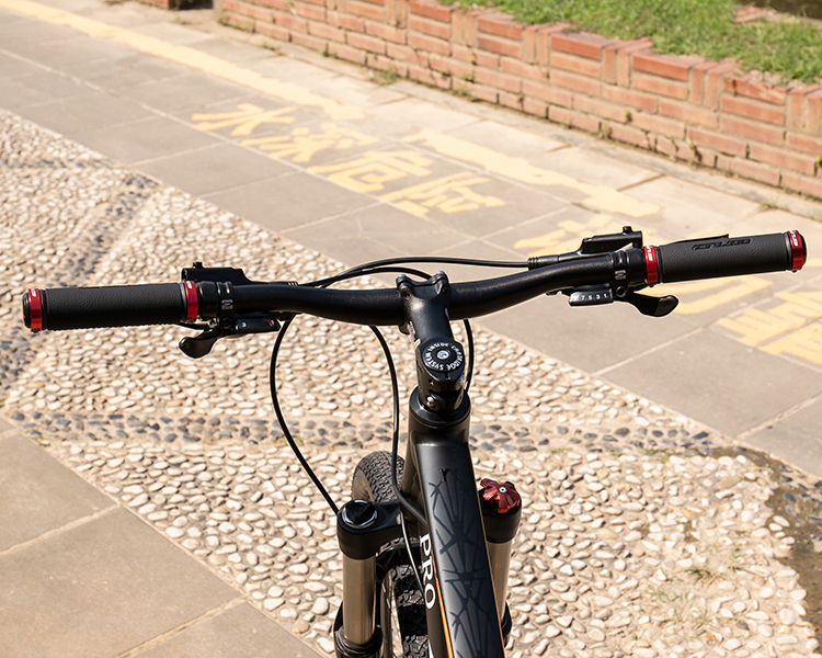 GUB 607 Mikrofaser-Leder-Radfahrer-Mountainbike-Griffe Rutschfeste Griffbalkenabdeckung - Schwarz