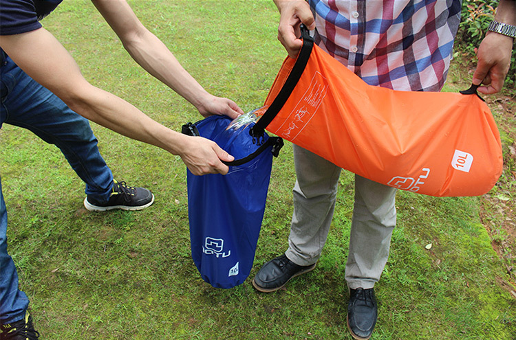 AOTU AT6613 Bolsa de Natación Impermeable al Aire Libre de Forma de Agua de 10L - Naranja